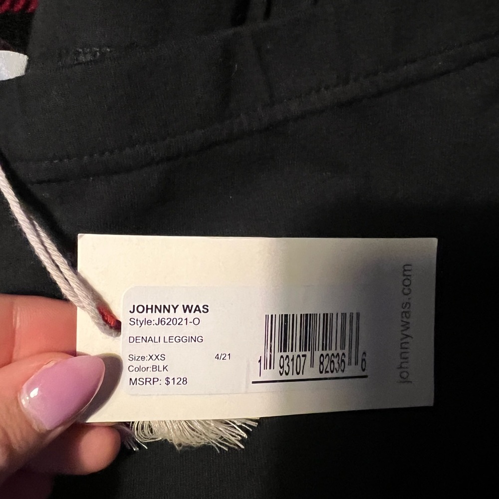 NWT! Johnny Was DENALI LEGGING Black Embroidered Legging Pants Floral Yoga - Picture 8 of 8